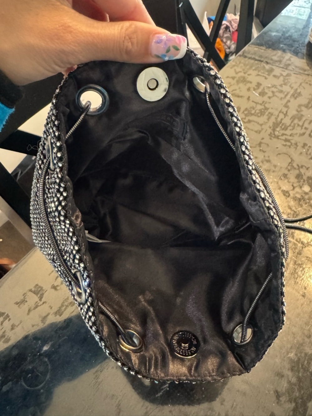 Black Rhinestone Drawstring Bucket Bag - Picture 3 of 4